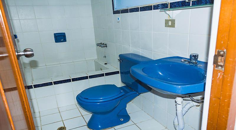 VENTA DE CASA EN LAS ACACIAS - URB. SANTA VICTORIA
